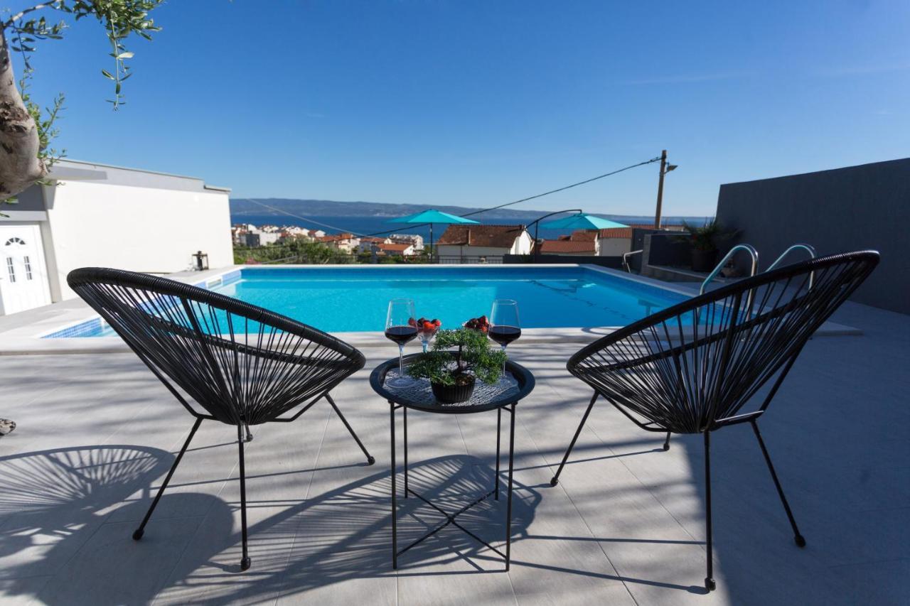 Apartments Lidija - Sea View Apartment With Exclusive Right Of Using Hot Tub Or Split Level Apartment With Exclusive Right Of Using Pool Podstrana Bagian luar foto